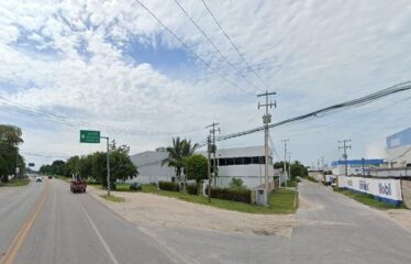 NAVE CON OFICINAS Y PATIO DE MANIOBRAS EN RENTA, CIUDAD DEL CARMEN, CAMPECHE.